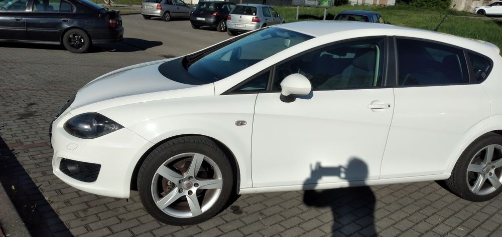Sprzedam auto w  bdb stanie z niskim przebiegiem