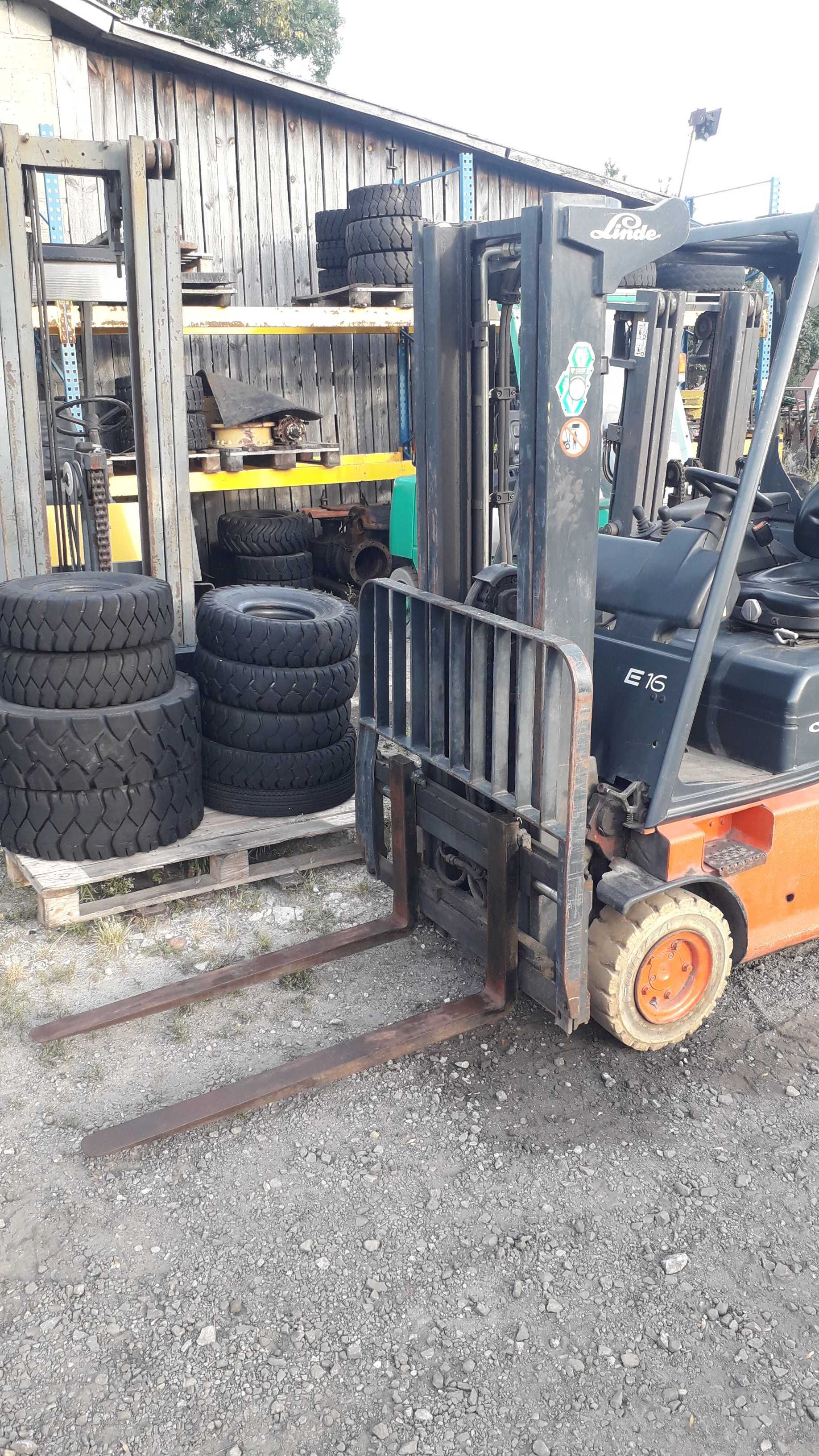 Linde E16P-02 triplex przesuw boczny 2005r wozek widlowy elektryczny