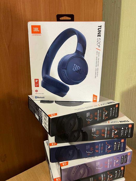 Бездротові навушники JBL Tune 520BT