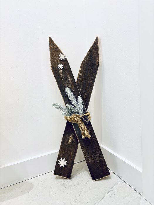 Drewniane narty rustykalne - dekoracja Boże Narodzenie