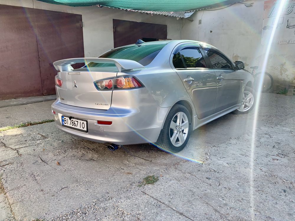 Mitsubishi Lancer X 2.0 на варіаторі