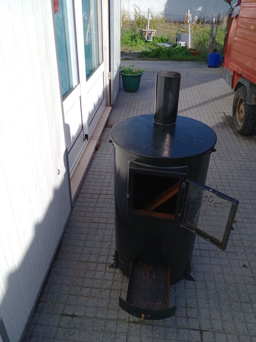 Salamandra de aquecimento a lenha