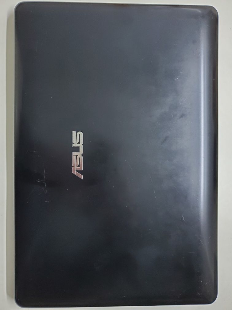 Нетбук Asus Eee 1215B 12.1" AMD 1,6GHz/3Gb/500Gb/Wi-Fi АКБ 4 год