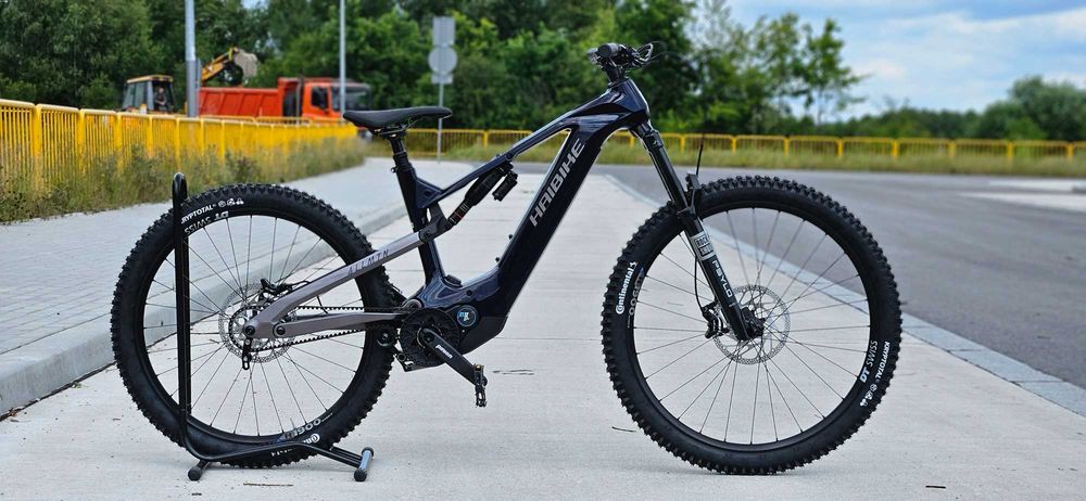 Rower elektryczny Haibike ALLMTN CF 10 skrzynia biegów Pinion 800Wh