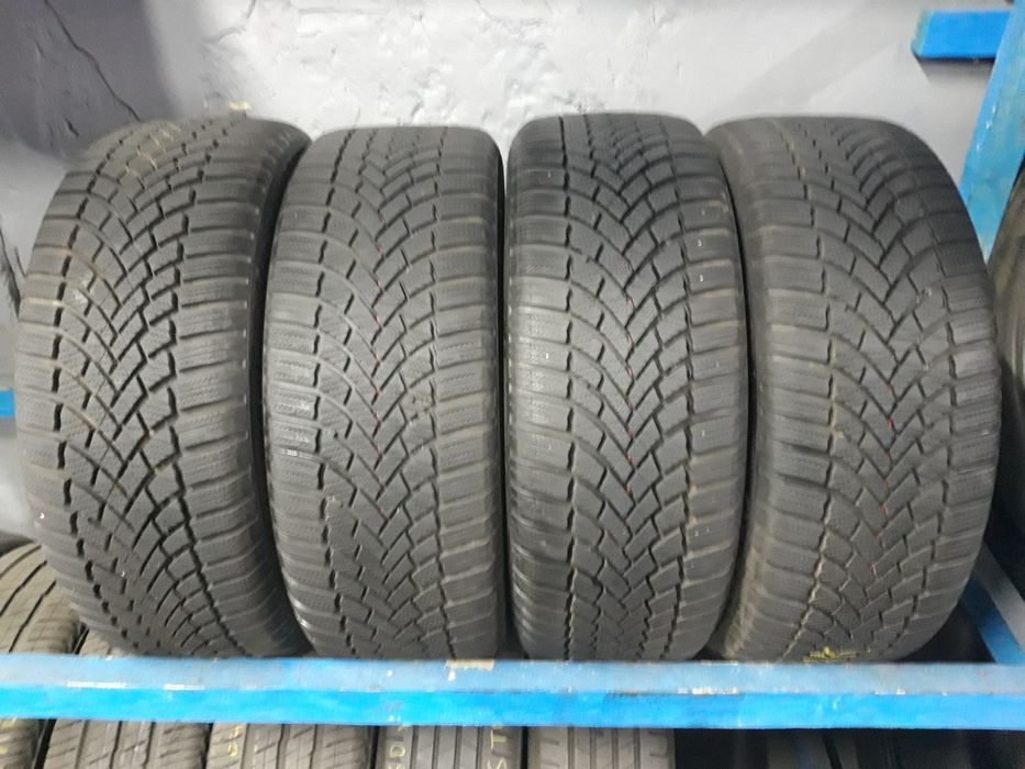 Комплект зимових шин Bridgestone 215/55R17