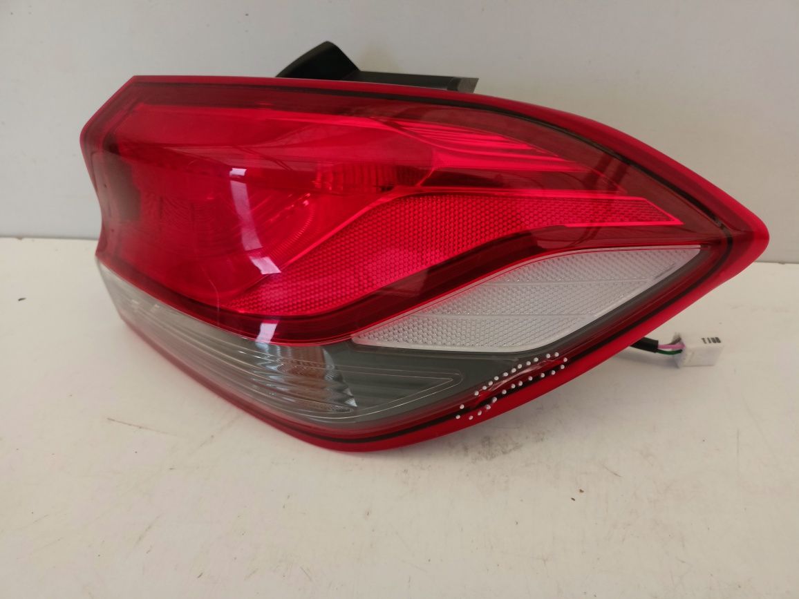 Hyundai i30 III 3 HB 17- lampa prawy tył prawa tylna