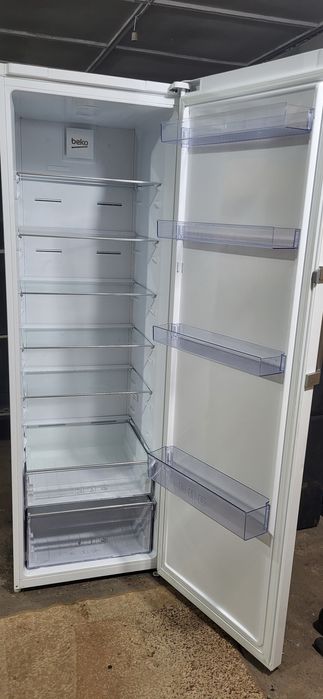 Однокамерний холодильник Beko RSNE445E22