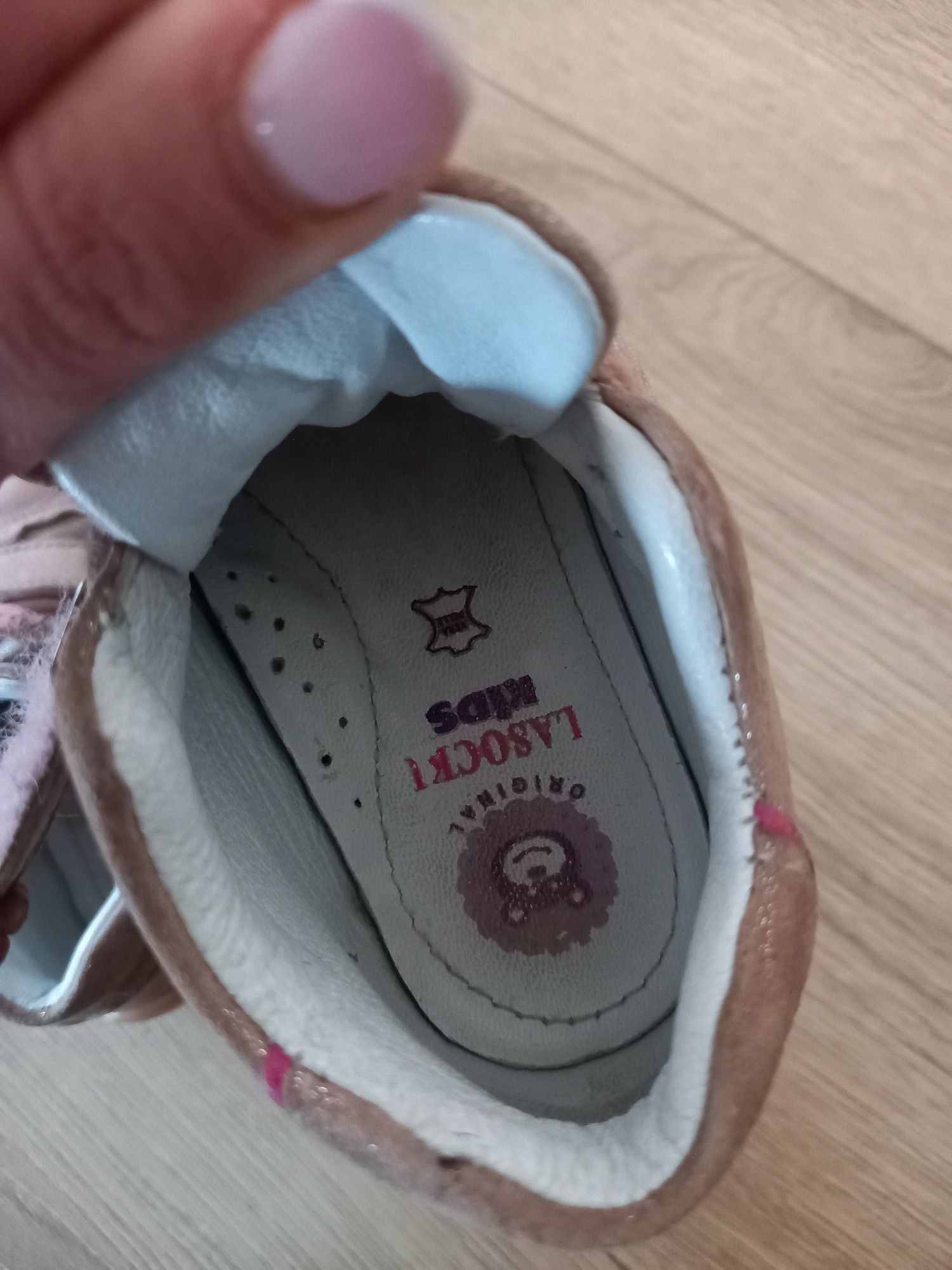 Buty dziewczęce Lasocki roz.22 różowe