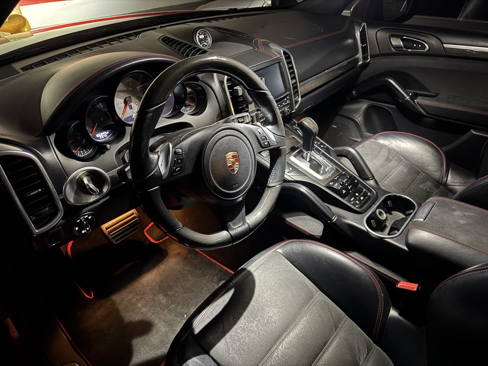 Porsche Cayenne GTS