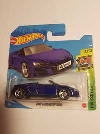 Hot Wheels 2019 Audi R8 Spyder NOWY