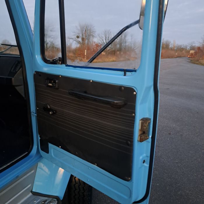 Газ 3307 після реставрації.