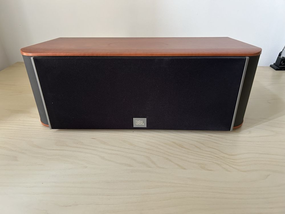 Jbl kolumna centralna