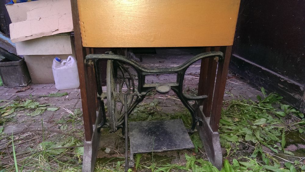 Maszyna do szycia San - zabytek