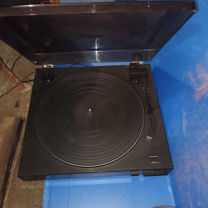 Gramofon UNITRA Donica Artur WG 902