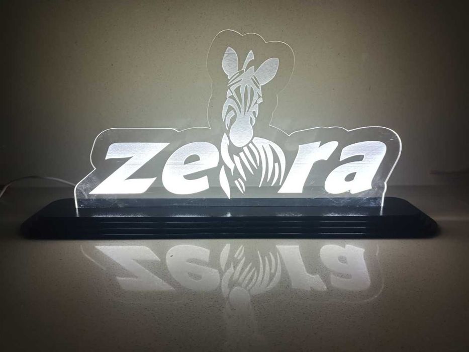 Letreiro personalizado gravado a laser iluminado pela base 30cm