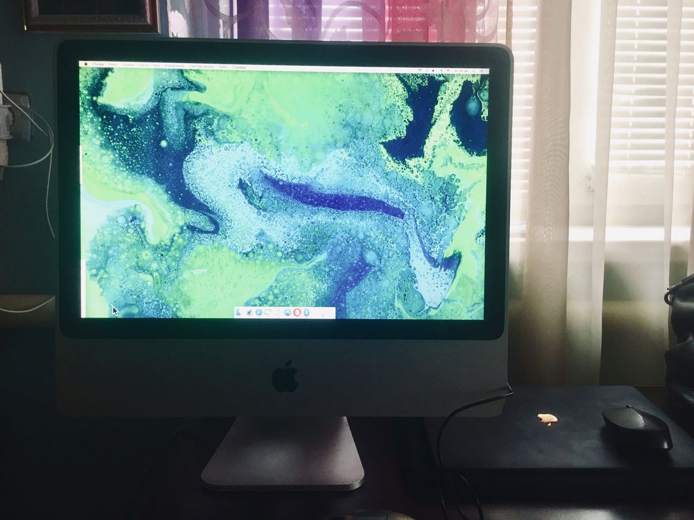 Рабочий iMac 2007 года