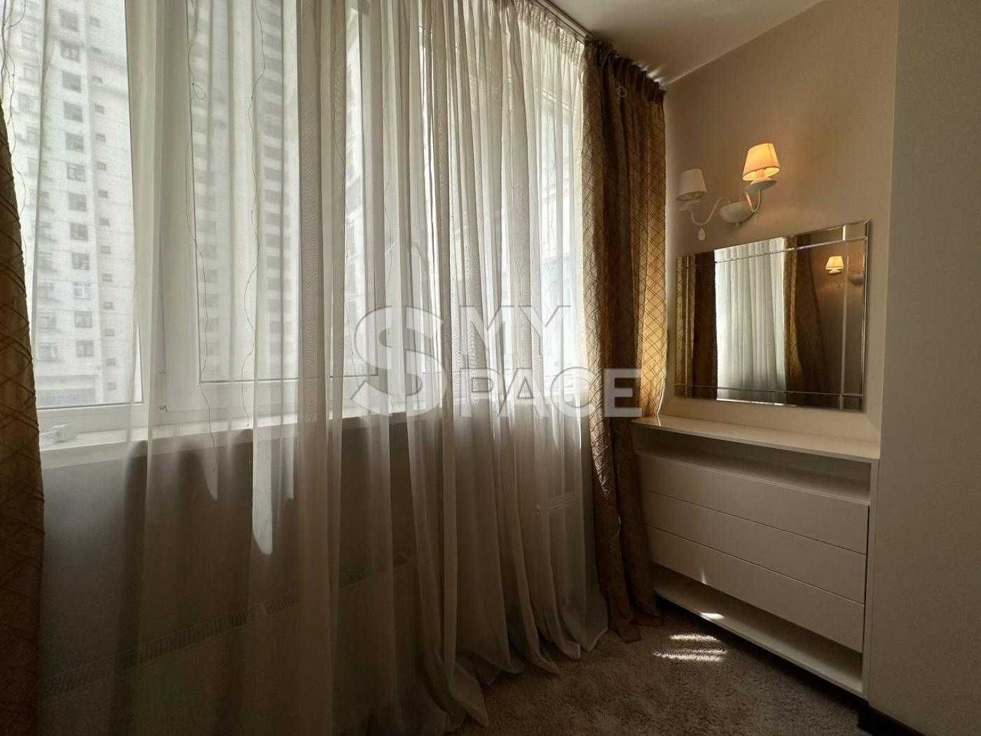 Печерськ, 2к 108м. Панорама, Коновальця 44а, Звіринецька