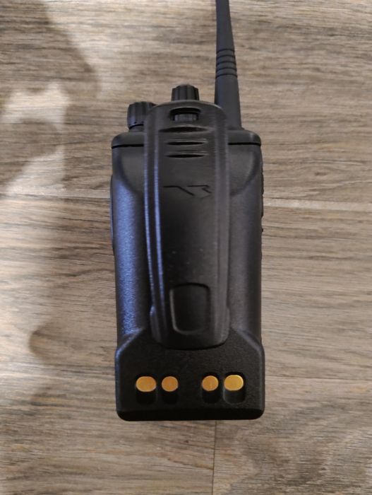 Рация Motorola vx-261