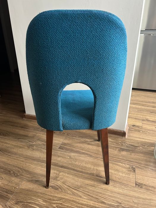 Krzeslo tapicerowane PRL Muszelka