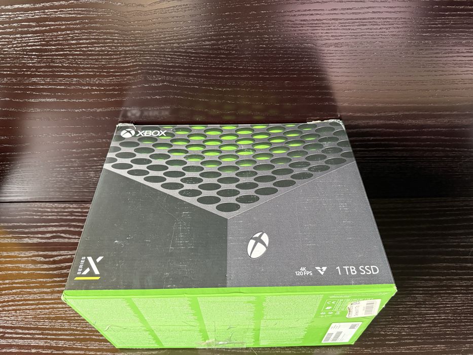 Продаю Xbox Series X