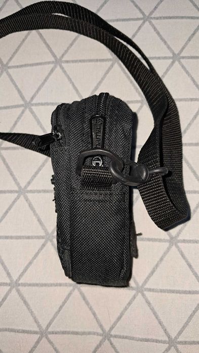 Torebka etui case na pasku aparat fotograficzny compact pamięć bateria