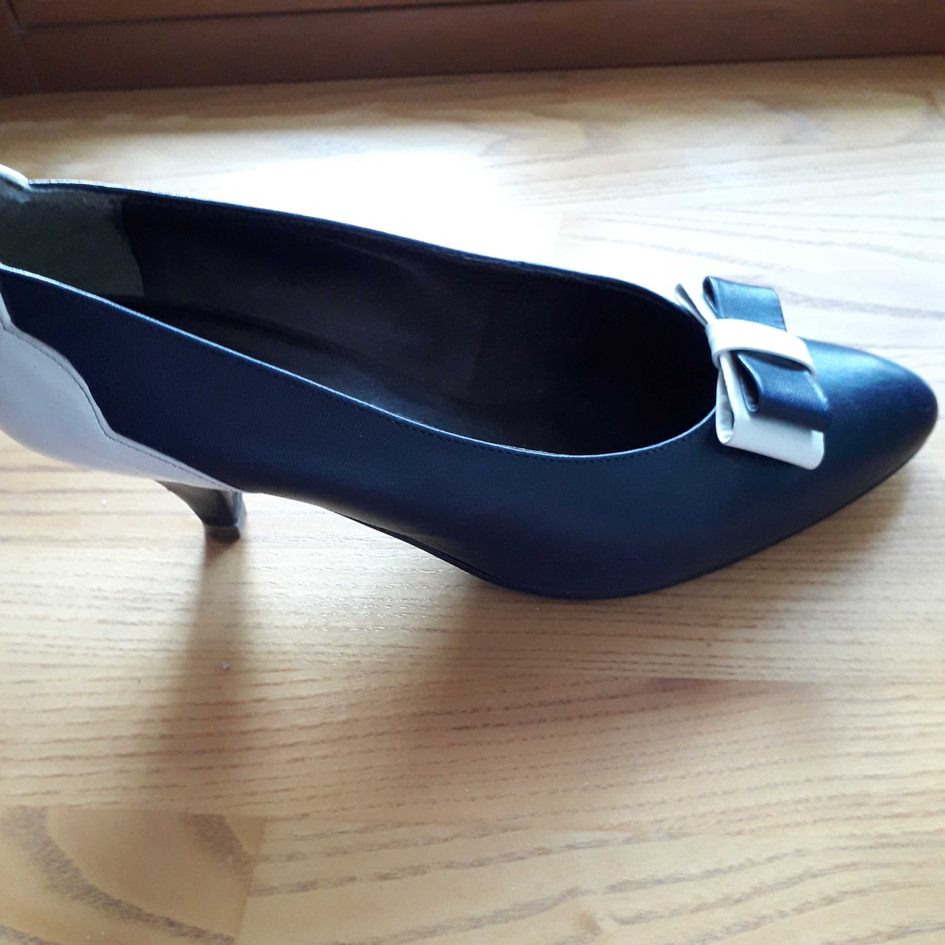 Женские туфли-лодочка кожаные 37-37,5 размера