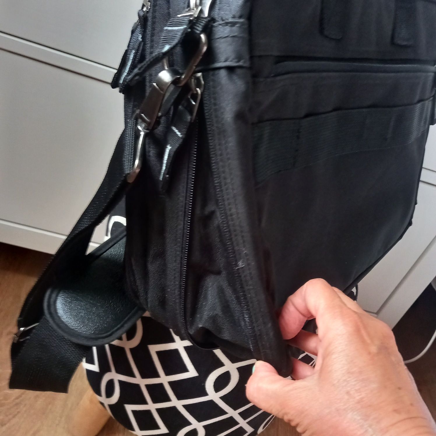 Torba do pracy na laptop dokumenty na pasku