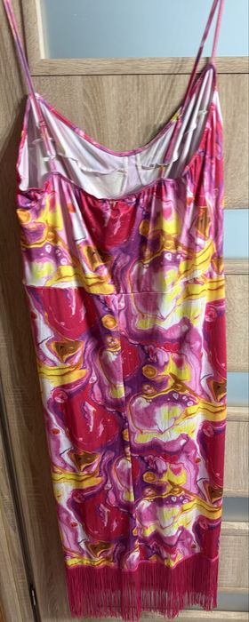 Dress Decode 4XL , boska sukienka z frędzlami kolorowa różowa na lato