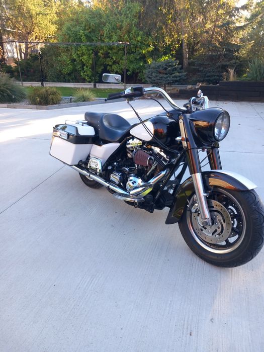 Harley davidson FLHTCUI