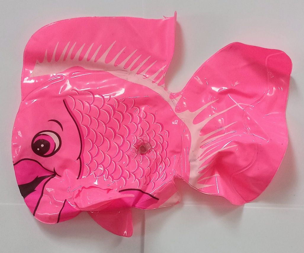 Игрушка детская Надувная Рыбка для купания в ванной.