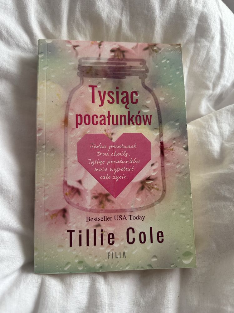 “Tysiąc pocałunków”-  Tillie Cole