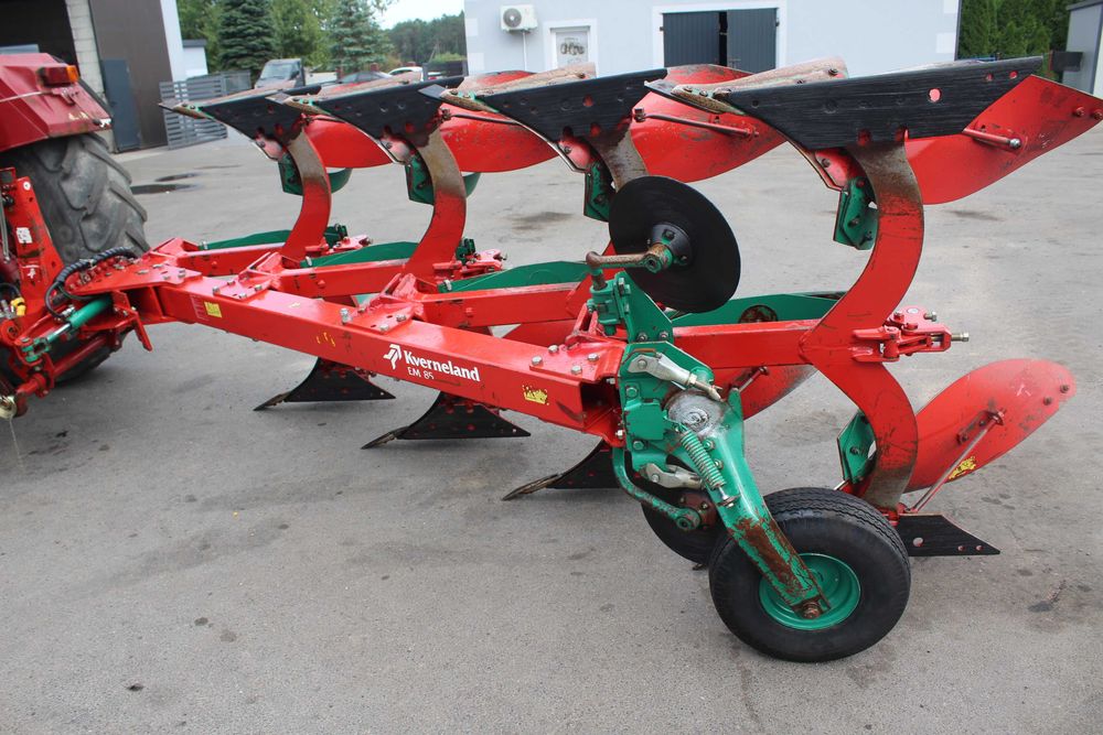 Pług KVERNELAND EM 4 skibowy overum kuhn