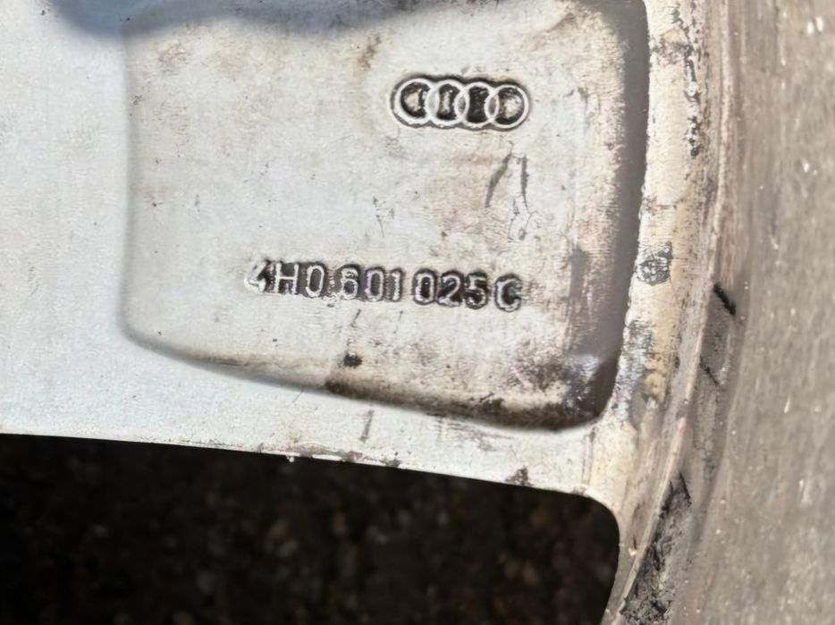Felgi aluminiowe Audi VW 19 5x112 et29 7,5J