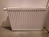 Grzejnik typu V 2-plytowy + głowica termostatyczna Danfoss