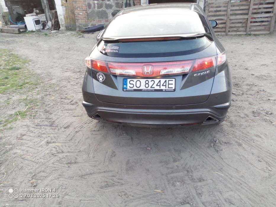 Honda Civic viii salon PL 2kpl kół