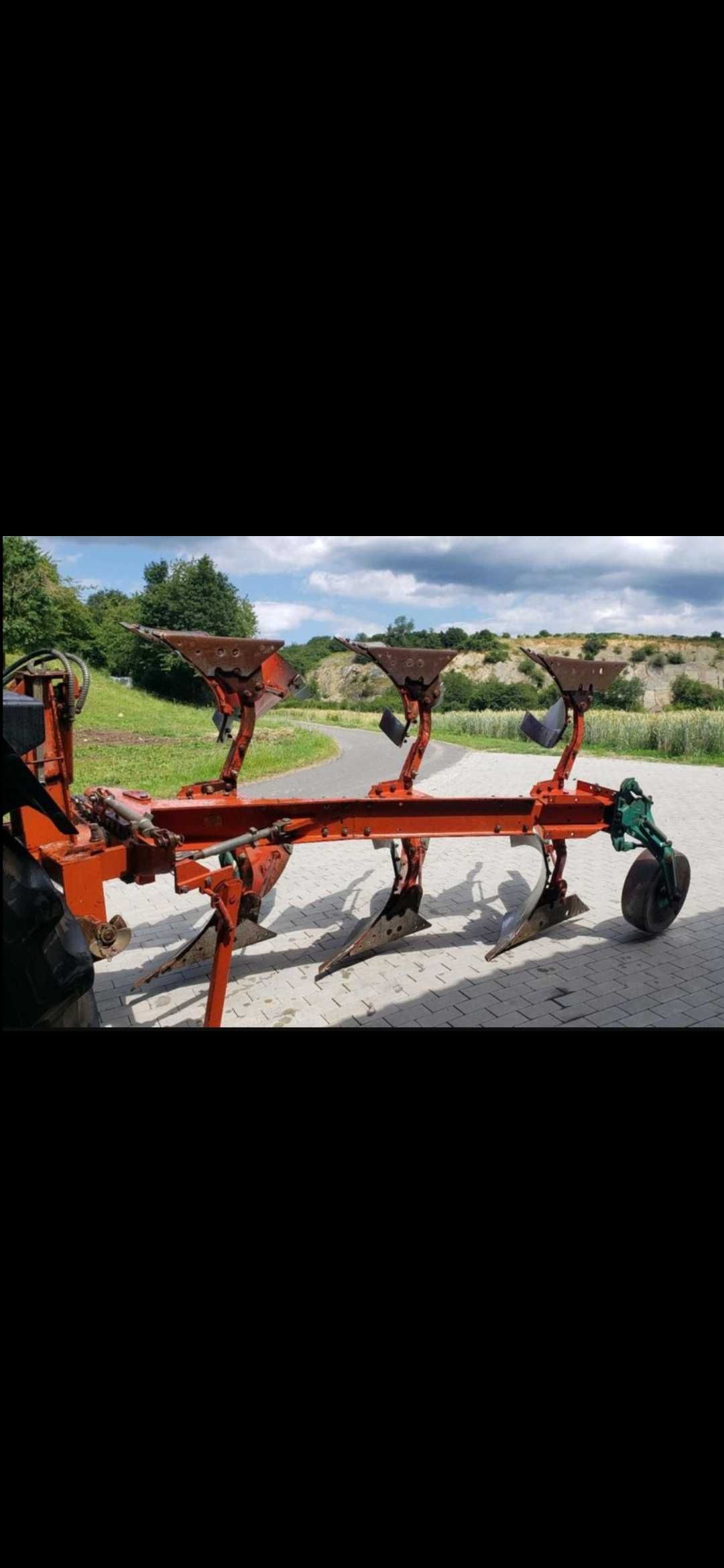Pług 3 skibowy obrotowy KVERNELAND