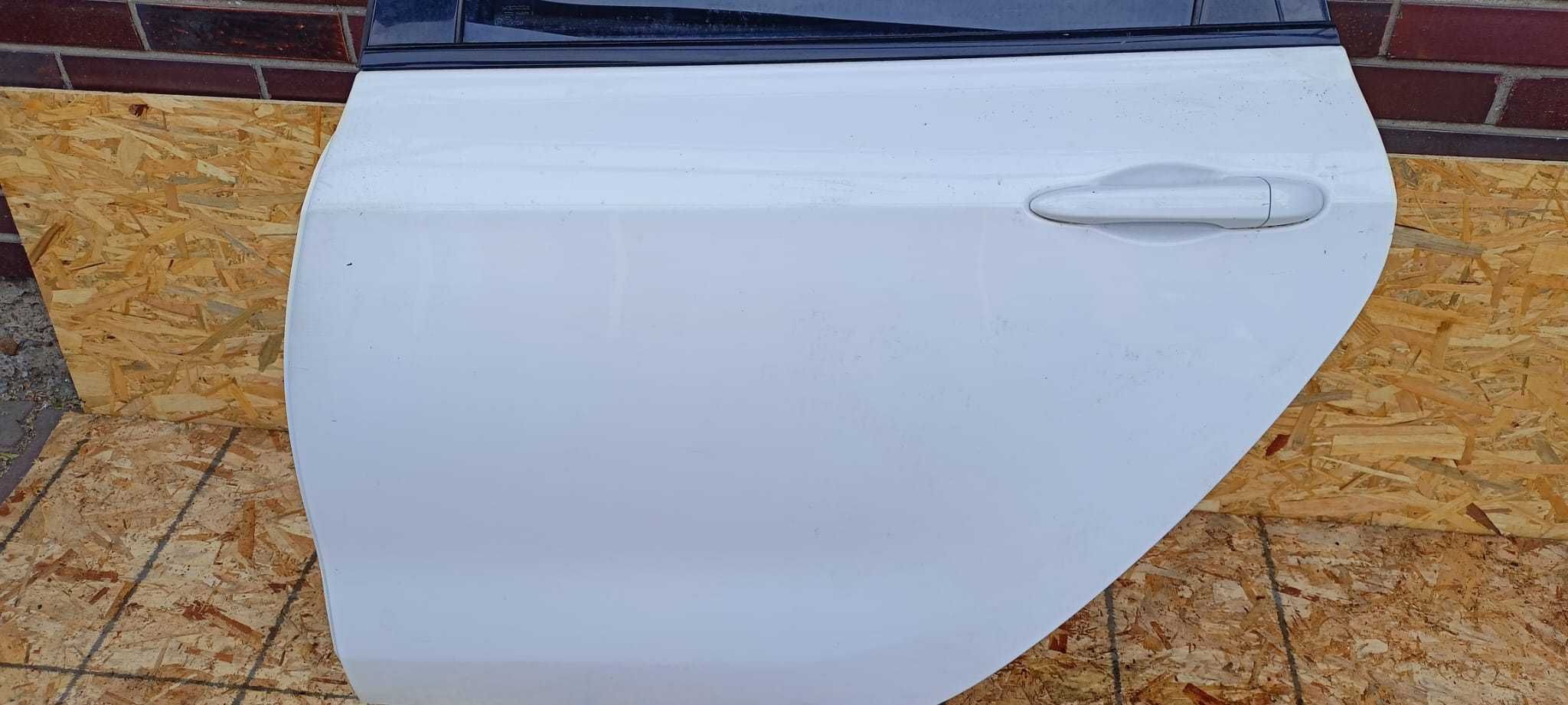 Dodge Dart 2012 - 2016 Drzwi LewaTył KPL USA
