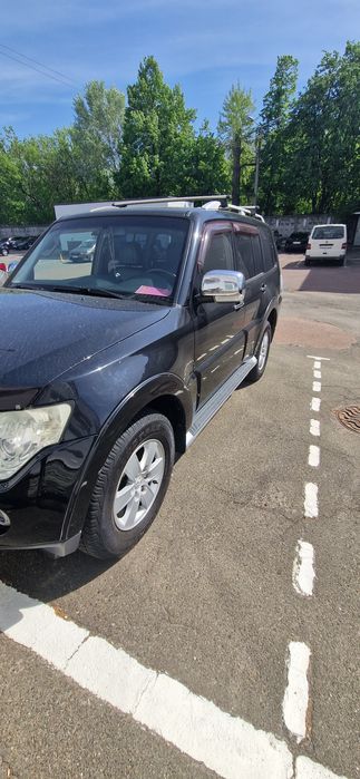Продам Mitsubishi Pajero 4 ,2008
