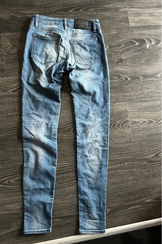 Spodnie jeansowe Crocker
