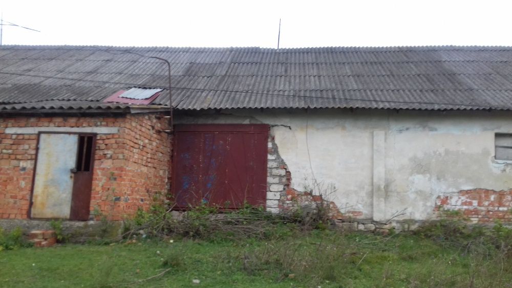 Продається комерційне приміщення
