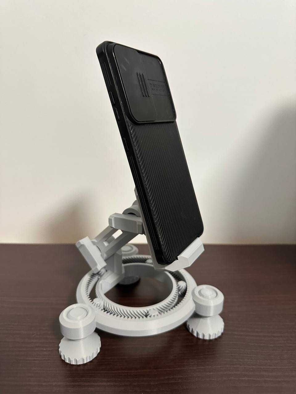 Regulowana podstawka na telefon 3D – 30 zł