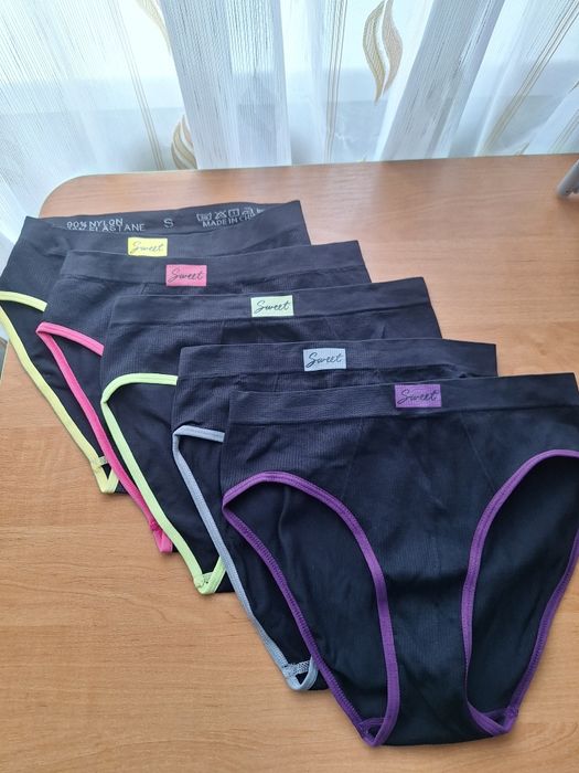 Бесшовные трусики отличного качества