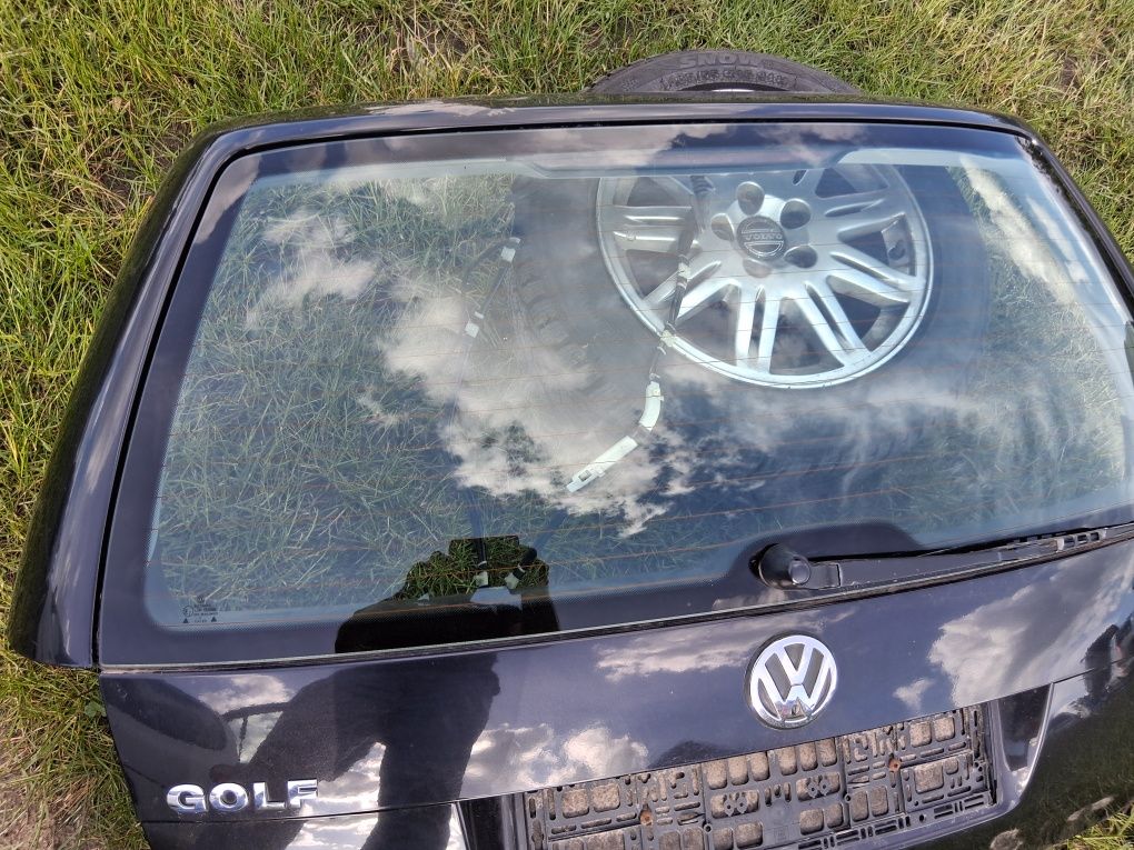 Klapa Bagażnika Golf 4 Kombi