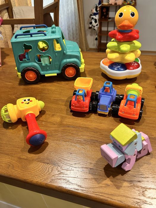 Лот іграшки розвиваючі пірамідка сортер Battat, Cubika, Huanger, Limo