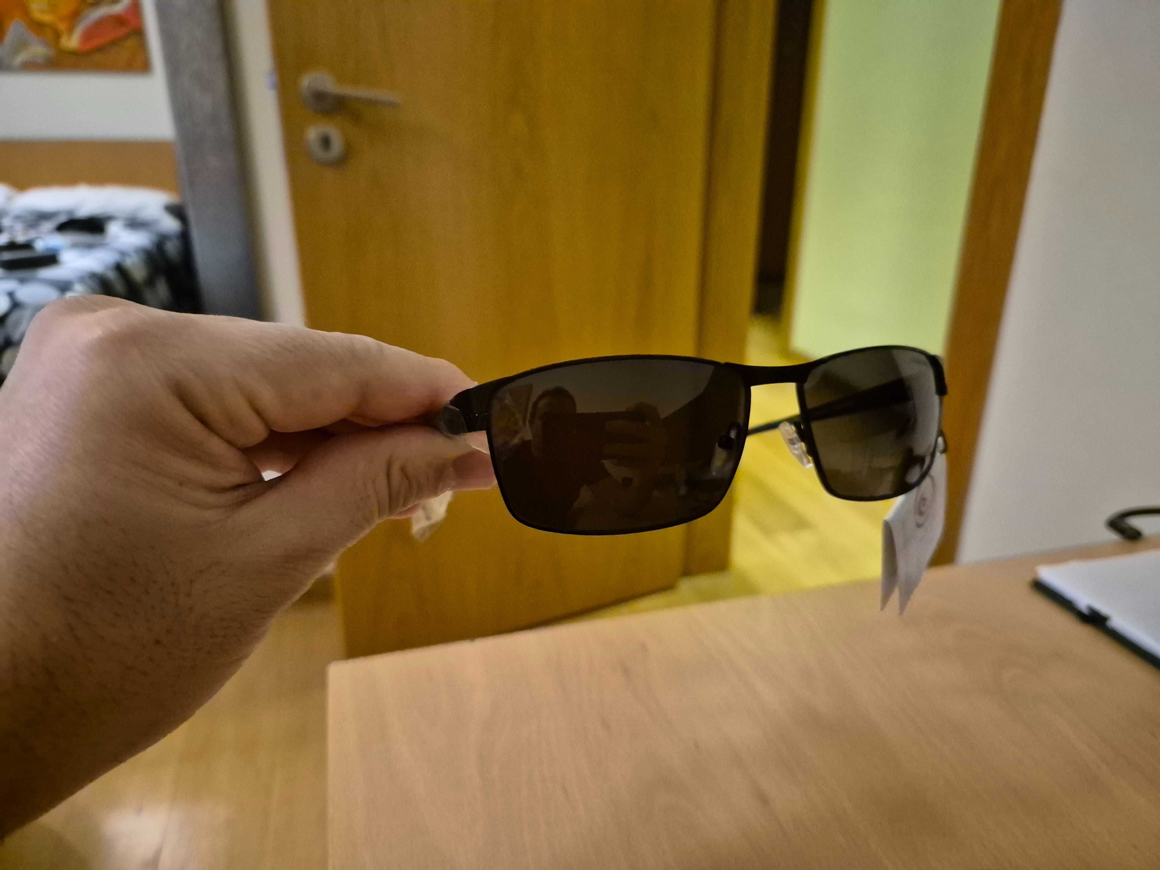 Óculos de Sol novos com protação UV