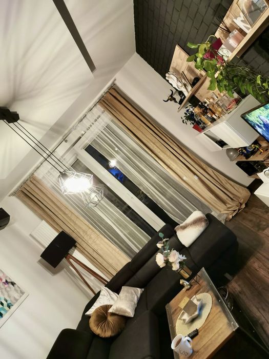 Drewniany stolik kawowy loft