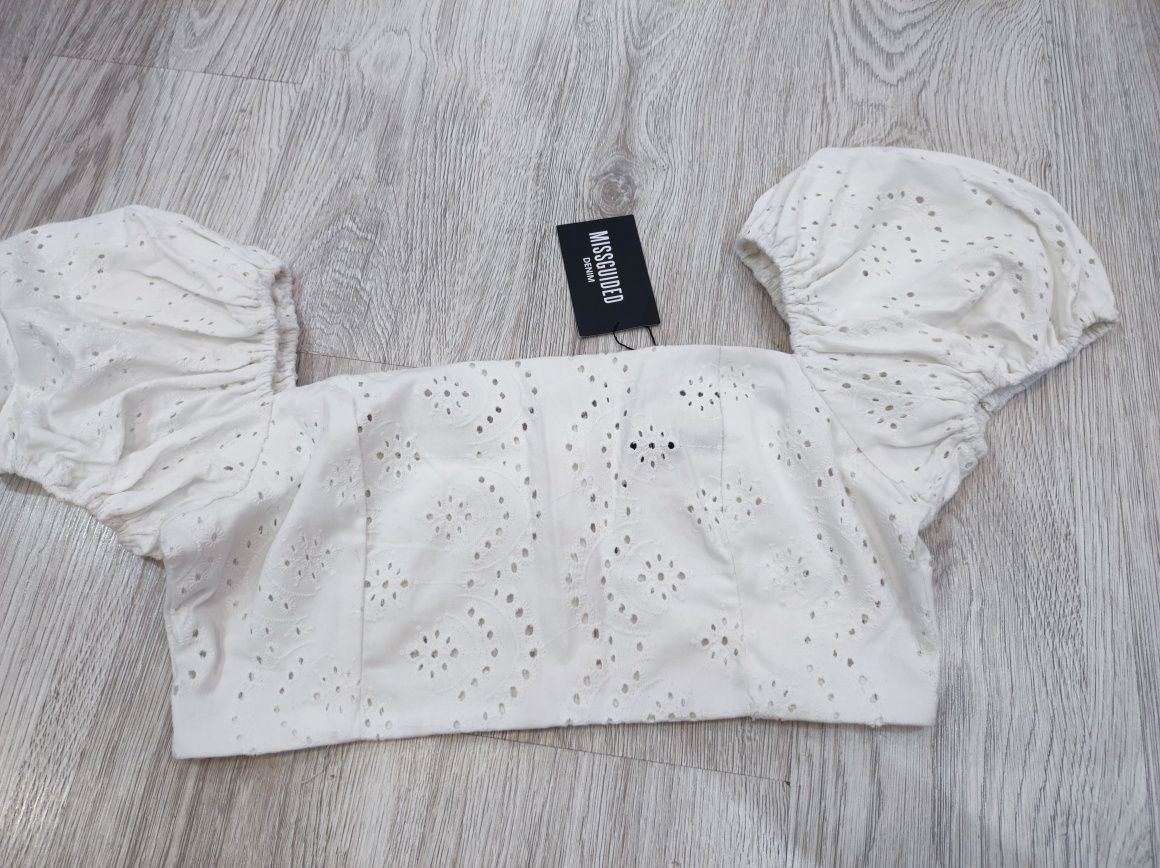 Piękny ażurowy top crop biały nowy z rękawkami missguided XL