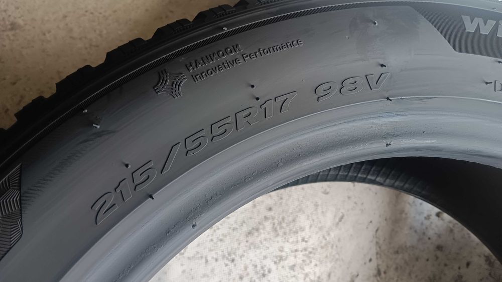 215/55/17 Hankook winter icept