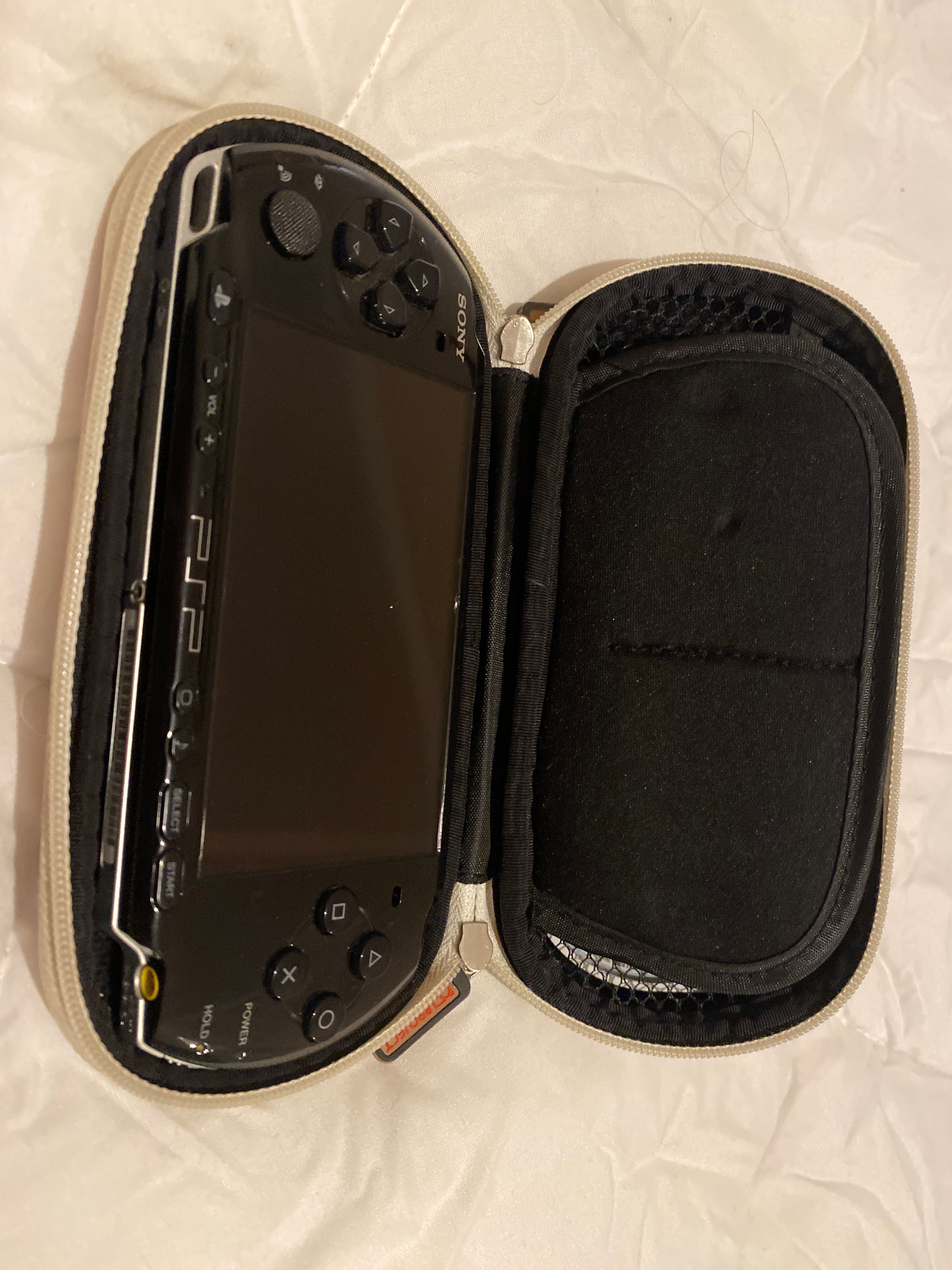 Vendo PSP Slim & Lite Preto Descontada