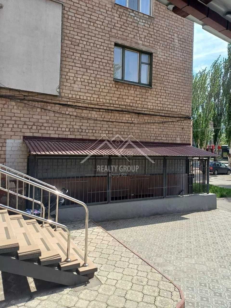 Продаж приміщення під бізнес в центрі Соцміста .